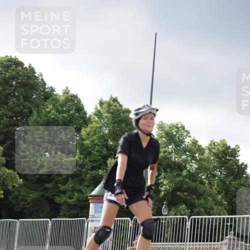 29.06.2025 - hella hamburg halbmarathon Jannik Wohlers http://msf.ph/oto/8146966 29.06.2025 09:09:23 Lombardsbrücke  meine-sportfotos.de
