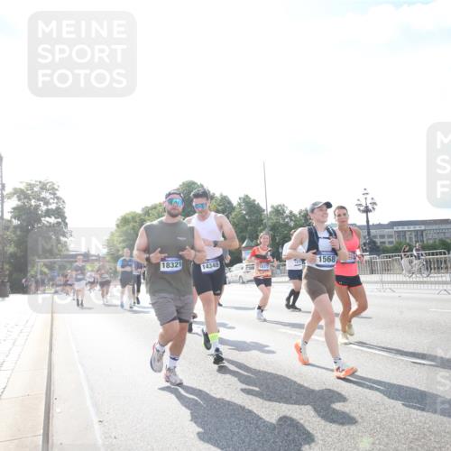29.06.2025 - hella hamburg halbmarathon Jannik Wohlers http://msf.ph/oto/8146969 29.06.2025 10:00:11 Lombardsbrücke 1544, 1568, 1583, 1611, 1681, 2236, 2346, 2426, 2474, 2982, 3042, 3400, 3794, 4419, 4579, 4767, 4940, 4945, 5643, 6138, 6220, 6443, 8669, 9450, 9485, 9553, 9555, 9577, 9622, 10587, 10599, 10665, 10746, 10797, 11324, 11499, 11523, 11527, 11605, 11960, 12515, 12773, 12879, 13234, 13236, 13376, 13459, 13498, 13558, 14135, 14348, 15189, 15980, 16093, 16418, 17145, 18450, 18508, 18762 meine-sportfotos.de