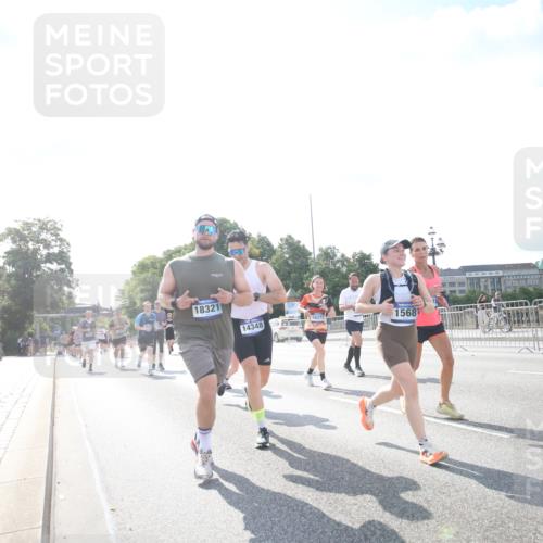 29.06.2025 - hella hamburg halbmarathon Jannik Wohlers http://msf.ph/oto/8146972 29.06.2025 10:00:11 Lombardsbrücke 1544, 1568, 1583, 1611, 1681, 2236, 2346, 2426, 2474, 2982, 3042, 3400, 3794, 4419, 4579, 4767, 4940, 4945, 5643, 6138, 6220, 6443, 8669, 9450, 9485, 9553, 9555, 9577, 9622, 10587, 10599, 10665, 10746, 10797, 11324, 11499, 11523, 11527, 11605, 11960, 12515, 12773, 12879, 13234, 13236, 13376, 13459, 13498, 13558, 14135, 14348, 15189, 15980, 16093, 16418, 17145, 18450, 18508, 18762 meine-sportfotos.de