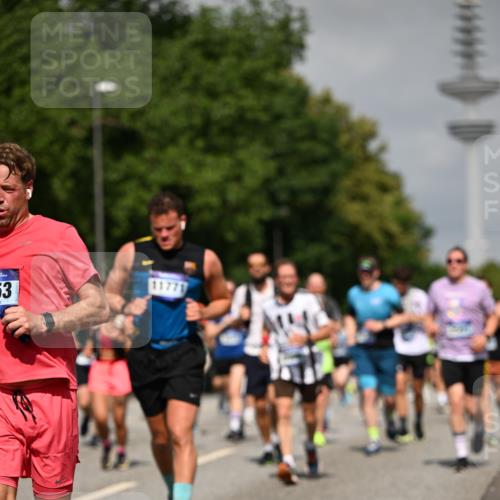29.06.2025 - hella hamburg halbmarathon Dr. Thomas Lammeyer http://msf.ph/oto/8146976 29.06.2025 10:05:50 Kennedybrücke 1329, 1464, 1653, 1722, 1724, 1881, 2167, 2591, 2806, 2957, 3039, 3199, 3663, 4322, 4649, 5547, 5602, 5603, 0000, 6327, 6438, 6921, 7189, 7223, 7846, 8191, 8578, 8632, 8926, 9230, 10074, 10281, 10301, 10882, 10915 meine-sportfotos.de