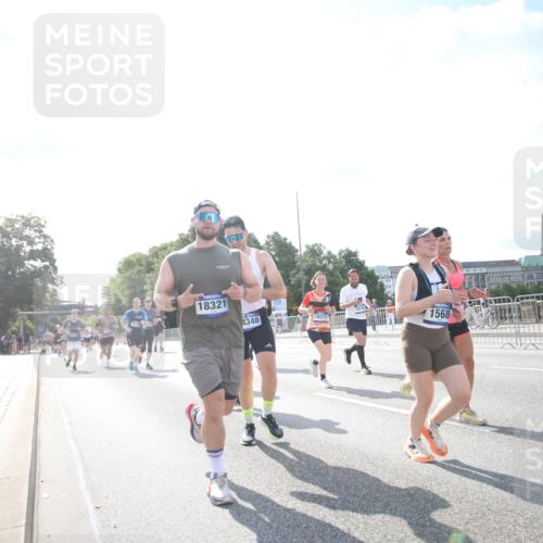 29.06.2025 - hella hamburg halbmarathon Jannik Wohlers http://msf.ph/oto/8146982 29.06.2025 10:00:11 Lombardsbrücke 1544, 1568, 1583, 1611, 1681, 2236, 2346, 2426, 2474, 2982, 3042, 3400, 3794, 4419, 4579, 4767, 4940, 4945, 5643, 6138, 6220, 6443, 8669, 9450, 9485, 9553, 9555, 9577, 9622, 10587, 10599, 10665, 10746, 10797, 11324, 11499, 11523, 11527, 11605, 11960, 12515, 12773, 12879, 13234, 13236, 13376, 13459, 13498, 13558, 14135, 14348, 15189, 15980, 16093, 16418, 17145, 18450, 18508, 18762 meine-sportfotos.de
