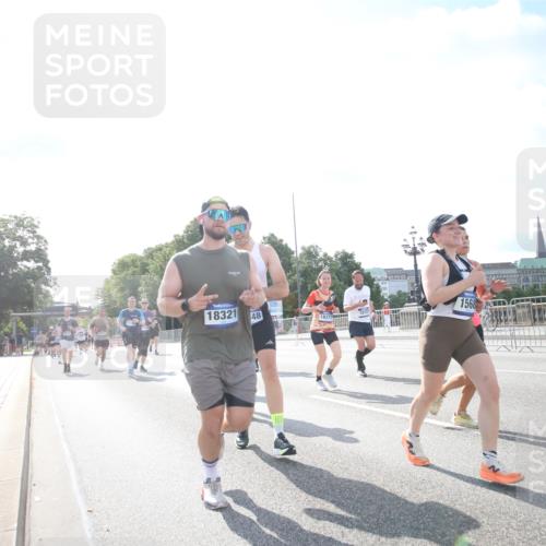 29.06.2025 - hella hamburg halbmarathon Jannik Wohlers http://msf.ph/oto/8146987 29.06.2025 10:00:11 Lombardsbrücke 1544, 1568, 1583, 1611, 1681, 2236, 2346, 2426, 2474, 2982, 3042, 3400, 3794, 4419, 4579, 4767, 4940, 4945, 5643, 6138, 6220, 6443, 8669, 9450, 9485, 9553, 9555, 9577, 9622, 10587, 10599, 10665, 10746, 10797, 11324, 11499, 11523, 11527, 11605, 11960, 12515, 12773, 12879, 13234, 13236, 13376, 13459, 13498, 13558, 14135, 14348, 15189, 15980, 16093, 16418, 17145, 18450, 18508, 18762 meine-sportfotos.de