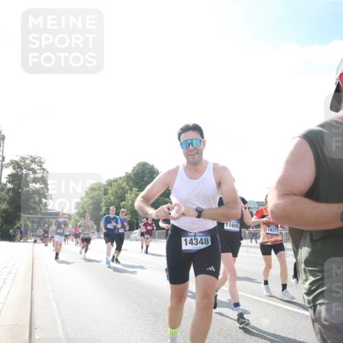 29.06.2025 - hella hamburg halbmarathon Jannik Wohlers http://msf.ph/oto/8146999 29.06.2025 10:00:12 Lombardsbrücke 1544, 1568, 1583, 1611, 1681, 2236, 2426, 2474, 2982, 3042, 3400, 3794, 4419, 4579, 4767, 4940, 4945, 5643, 6138, 6220, 6443, 8669, 9450, 9485, 9553, 9555, 9577, 9622, 10587, 10599, 10665, 10746, 11499, 11523, 11527, 11605, 11960, 12515, 12773, 12879, 13376, 13459, 13498, 13558, 14135, 14348, 14673, 15189, 15980, 16093, 16418, 17145, 17852, 18125, 18450, 18508, 18762 meine-sportfotos.de