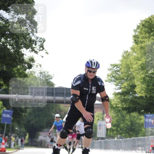 29.06.2025 - hella hamburg halbmarathon Jannik Wohlers http://msf.ph/oto/8147012 29.06.2025 09:09:27 Lombardsbrücke  meine-sportfotos.de
