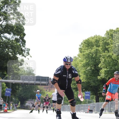 29.06.2025 - hella hamburg halbmarathon Jannik Wohlers http://msf.ph/oto/8147058 29.06.2025 09:09:27 Lombardsbrücke  meine-sportfotos.de