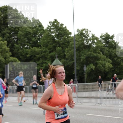 29.06.2025 - hella hamburg halbmarathon Jannik Wohlers http://msf.ph/oto/8147059 29.06.2025 10:48:09 Lombardsbrücke 1142, 1167, 1584, 2195, 2475, 2627, 2716, 2909, 3224, 3661, 7947, 7948, 8461, 8719, 8760, 8948, 9787, 10059, 10204, 12022, 12152, 12192, 12452, 13559, 13814, 13845, 13914, 15489, 15593, 15715, 16498, 16499, 16669, 16693, 16701, 16935, 17631, 17930, 18282, 18496, 18909, 18967, 19024, 19083, 19135 meine-sportfotos.de