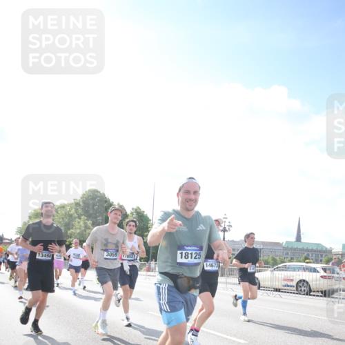 29.06.2025 - hella hamburg halbmarathon Jannik Wohlers http://msf.ph/oto/8147148 29.06.2025 10:00:22 Lombardsbrücke 1583, 1611, 2236, 2474, 3059, 3141, 3983, 4616, 5033, 5418, 6138, 6443, 6714, 6757, 8255, 8478, 8632, 8923, 9124, 9553, 9555, 9577, 10074, 10271, 10599, 10705, 10746, 11605, 11623, 12787, 12809, 13086, 13407, 13498, 13558, 14577, 14673, 15232, 15284, 15980, 16093, 16418, 16434, 17087, 17268, 17852, 18125, 18426, 18450, 18508, 18612, 18762, 18919 meine-sportfotos.de