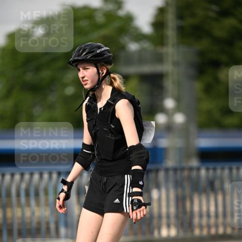 29.06.2025 - hella hamburg halbmarathon Dr. Thomas Lammeyer http://msf.ph/oto/8147212 29.06.2025 09:22:02 Kennedybrücke  meine-sportfotos.de