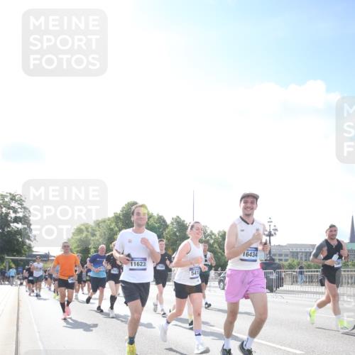 29.06.2025 - hella hamburg halbmarathon Jannik Wohlers http://msf.ph/oto/8147253 29.06.2025 10:00:26 Lombardsbrücke 1583, 1611, 2474, 3059, 3141, 3740, 3983, 4616, 4708, 5033, 5418, 5870, 6138, 6147, 6443, 6714, 6757, 7757, 7759, 7761, 8255, 8326, 8478, 8632, 8923, 9124, 9553, 9555, 9577, 10074, 10271, 10599, 10705, 11623, 12787, 12809, 13086, 13407, 13498, 13558, 14306, 14577, 14673, 15232, 15284, 16093, 16434, 16922, 17087, 17268, 17304, 17852, 18125, 18426, 18450, 18485, 18508, 18612, 18762, 18919 meine-sportfotos.de
