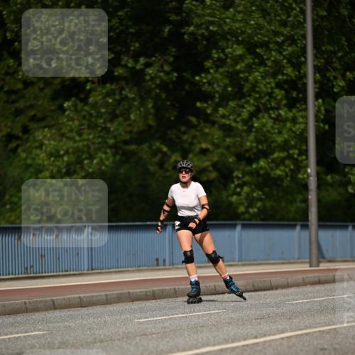 29.06.2025 - hella hamburg halbmarathon Dr. Thomas Lammeyer http://msf.ph/oto/8147257 29.06.2025 09:26:46 Kennedybrücke  meine-sportfotos.de