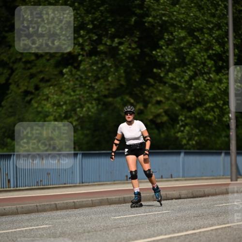 29.06.2025 - hella hamburg halbmarathon Dr. Thomas Lammeyer http://msf.ph/oto/8147261 29.06.2025 09:26:46 Kennedybrücke  meine-sportfotos.de