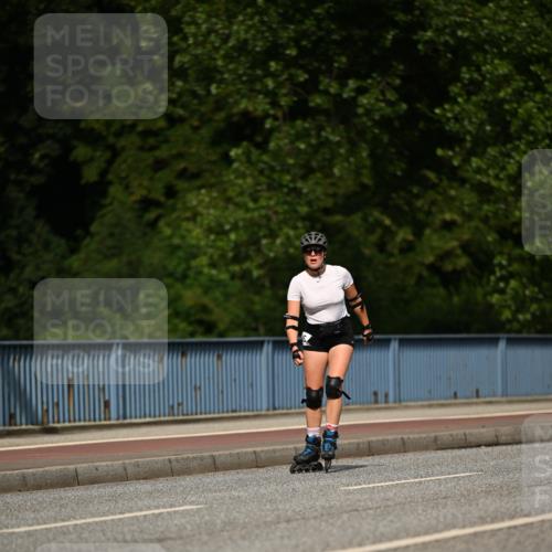 29.06.2025 - hella hamburg halbmarathon Dr. Thomas Lammeyer http://msf.ph/oto/8147271 29.06.2025 09:26:46 Kennedybrücke  meine-sportfotos.de
