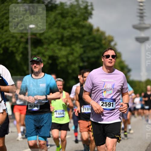 29.06.2025 - hella hamburg halbmarathon Dr. Thomas Lammeyer http://msf.ph/oto/8147340 29.06.2025 10:05:54 Kennedybrücke 1184, 1329, 1364, 1464, 1653, 1722, 1724, 1881, 1940, 2591, 2806, 2957, 3039, 3199, 4322, 4649, 5547, 5602, 5603, 0000, 6327, 6438, 6921, 7189, 7223, 7846, 8191, 8578, 8632, 8926, 9230, 9741, 10074, 10882 meine-sportfotos.de
