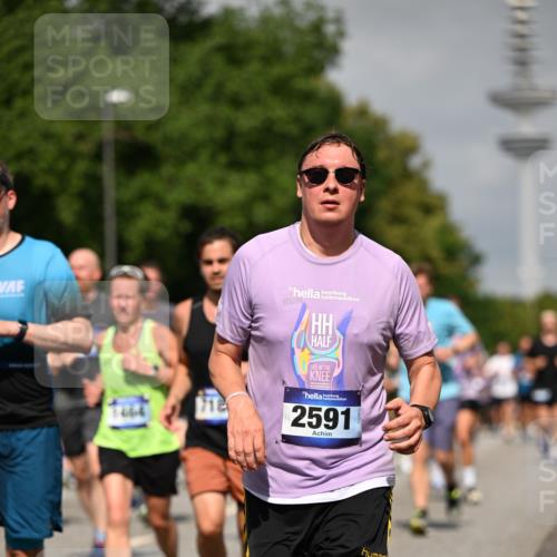 29.06.2025 - hella hamburg halbmarathon Dr. Thomas Lammeyer http://msf.ph/oto/8147366 29.06.2025 10:05:54 Kennedybrücke 1184, 1329, 1364, 1464, 1653, 1722, 1724, 1881, 1940, 2591, 2806, 2957, 3039, 3199, 4322, 4649, 5547, 5602, 5603, 0000, 6327, 6438, 6921, 7189, 7223, 7846, 8191, 8578, 8632, 8926, 9230, 9741, 10074, 10882 meine-sportfotos.de
