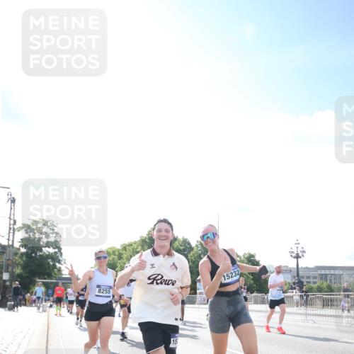 29.06.2025 - hella hamburg halbmarathon Jannik Wohlers http://msf.ph/oto/8147395 29.06.2025 10:00:33 Lombardsbrücke 1726, 2490, 3059, 3141, 3625, 3740, 3983, 4238, 4616, 4708, 5033, 5418, 5870, 6147, 6487, 6531, 6714, 6757, 7658, 7757, 7759, 7761, 8255, 8326, 8478, 8632, 8923, 9124, 10074, 10188, 10271, 10705, 11623, 12196, 12206, 12261, 12787, 12809, 13086, 13287, 13407, 14306, 14577, 14673, 15232, 15284, 15527, 15838, 16401, 16434, 16594, 16786, 16922, 17087, 17268, 17304, 17852, 18125, 18426, 18452, 18485, 18612, 18759, 18919 meine-sportfotos.de