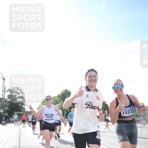 29.06.2025 - hella hamburg halbmarathon Jannik Wohlers http://msf.ph/oto/8147418 29.06.2025 10:00:33 Lombardsbrücke 1726, 2490, 3059, 3141, 3625, 3740, 3983, 4238, 4616, 4708, 5033, 5418, 5870, 6147, 6487, 6531, 6714, 6757, 7658, 7757, 7759, 7761, 8255, 8326, 8478, 8632, 8923, 9124, 10074, 10188, 10271, 10705, 11623, 12196, 12206, 12261, 12787, 12809, 13086, 13287, 13407, 14306, 14577, 14673, 15232, 15284, 15527, 15838, 16401, 16434, 16594, 16786, 16922, 17087, 17268, 17304, 17852, 18125, 18426, 18452, 18485, 18612, 18759, 18919 meine-sportfotos.de