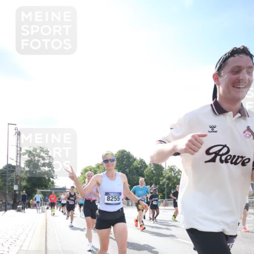29.06.2025 - hella hamburg halbmarathon Jannik Wohlers http://msf.ph/oto/8147431 29.06.2025 10:00:33 Lombardsbrücke 1726, 2490, 3059, 3141, 3625, 3740, 3983, 4238, 4616, 4708, 5033, 5418, 5870, 6147, 6487, 6531, 6714, 6757, 7658, 7757, 7759, 7761, 8255, 8326, 8478, 8632, 8923, 9124, 10074, 10188, 10271, 10705, 11623, 12196, 12206, 12261, 12787, 12809, 13086, 13287, 13407, 14306, 14577, 14673, 15232, 15284, 15527, 15838, 16401, 16434, 16594, 16786, 16922, 17087, 17268, 17304, 17852, 18125, 18426, 18452, 18485, 18612, 18759, 18919 meine-sportfotos.de