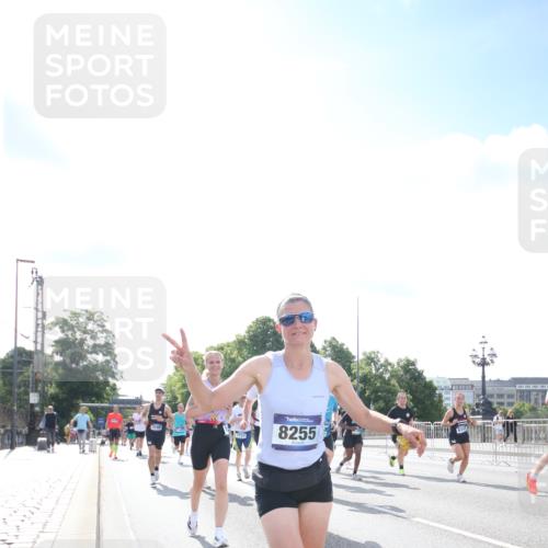 29.06.2025 - hella hamburg halbmarathon Jannik Wohlers http://msf.ph/oto/8147450 29.06.2025 10:00:33 Lombardsbrücke 1726, 2490, 3059, 3141, 3625, 3740, 3983, 4238, 4616, 4708, 5033, 5418, 5870, 6147, 6487, 6531, 6714, 6757, 7658, 7757, 7759, 7761, 8255, 8326, 8478, 8632, 8923, 9124, 10074, 10188, 10271, 10705, 11623, 12196, 12206, 12261, 12787, 12809, 13086, 13287, 13407, 14306, 14577, 14673, 15232, 15284, 15527, 15838, 16401, 16434, 16594, 16786, 16922, 17087, 17268, 17304, 17852, 18125, 18426, 18452, 18485, 18612, 18759, 18919 meine-sportfotos.de