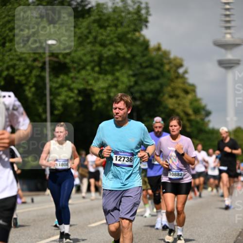 29.06.2025 - hella hamburg halbmarathon Dr. Thomas Lammeyer http://msf.ph/oto/8147476 29.06.2025 10:05:57 Kennedybrücke 1184, 1329, 1364, 1464, 1653, 1722, 1724, 1729, 1881, 1940, 2591, 2957, 3039, 3199, 4328, 4649, 5547, 5602, 5603, 0000, 6327, 6438, 6921, 7031, 7189, 7223, 7846, 8191, 8578, 8632, 8926, 9156, 9230, 9353, 9741, 10074, 10177, 10882 meine-sportfotos.de