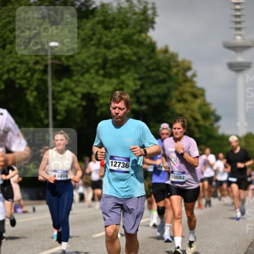 29.06.2025 - hella hamburg halbmarathon Dr. Thomas Lammeyer http://msf.ph/oto/8147486 29.06.2025 10:05:57 Kennedybrücke 1184, 1329, 1364, 1464, 1653, 1722, 1724, 1729, 1881, 1940, 2591, 2957, 3039, 3199, 4328, 4649, 5547, 5602, 5603, 0000, 6327, 6438, 6921, 7031, 7189, 7223, 7846, 8191, 8578, 8632, 8926, 9156, 9230, 9353, 9741, 10074, 10177, 10882 meine-sportfotos.de