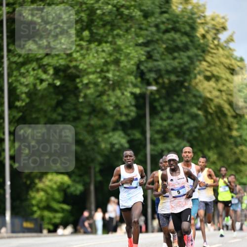 29.06.2025 - hella hamburg halbmarathon Dr. Thomas Lammeyer http://msf.ph/oto/8147510 29.06.2025 09:33:43 Kennedybrücke 2, 4, 5, 6, 7, 8, 9, 10, 11, 13, 16, 22, 23, 25, 59 meine-sportfotos.de