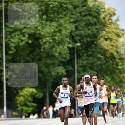 29.06.2025 - hella hamburg halbmarathon Dr. Thomas Lammeyer http://msf.ph/oto/8147514 29.06.2025 09:33:43 Kennedybrücke 2, 4, 5, 6, 7, 8, 9, 10, 11, 13, 16, 22, 23, 25, 59 meine-sportfotos.de