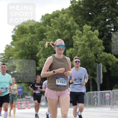 29.06.2025 - hella hamburg halbmarathon Jannik Wohlers http://msf.ph/oto/8147516 29.06.2025 10:11:36 Lombardsbrücke 1062, 1790, 5379, 9191, 10042, 10409, 11525, 11537, 11581, 11917, 13171, 13542, 13958, 14060, 14196, 14384, 15137, 16976, 17774, 18261, 18395, 18655 meine-sportfotos.de