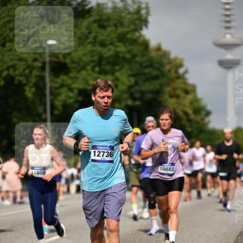 29.06.2025 - hella hamburg halbmarathon Dr. Thomas Lammeyer http://msf.ph/oto/8147537 29.06.2025 10:05:57 Kennedybrücke 1184, 1329, 1364, 1464, 1653, 1722, 1724, 1729, 1881, 1940, 2591, 2957, 3039, 3199, 4328, 4649, 5547, 5602, 5603, 0000, 6327, 6438, 6921, 7031, 7189, 7223, 7846, 8191, 8578, 8632, 8926, 9156, 9230, 9353, 9741, 10074, 10177, 10882 meine-sportfotos.de