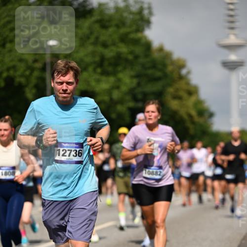 29.06.2025 - hella hamburg halbmarathon Dr. Thomas Lammeyer http://msf.ph/oto/8147555 29.06.2025 10:05:58 Kennedybrücke 1184, 1329, 1364, 1464, 1653, 1722, 1724, 1729, 1881, 1940, 2591, 2957, 3039, 3199, 4328, 4649, 5547, 5602, 5603, 0000, 6327, 6438, 6921, 7031, 7189, 7223, 7846, 8191, 8578, 8632, 8926, 9156, 9230, 9353, 9741, 10074, 10177, 10882 meine-sportfotos.de