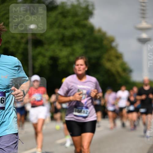 29.06.2025 - hella hamburg halbmarathon Dr. Thomas Lammeyer http://msf.ph/oto/8147613 29.06.2025 10:05:59 Kennedybrücke 1184, 1329, 1364, 1464, 1653, 1722, 1724, 1729, 1881, 1940, 2591, 3039, 3199, 4328, 4649, 5547, 5602, 5603, 6327, 6438, 7031, 7189, 7223, 7846, 8191, 8632, 8926, 9156, 9230, 9353, 9741, 10074, 10177, 10882 meine-sportfotos.de