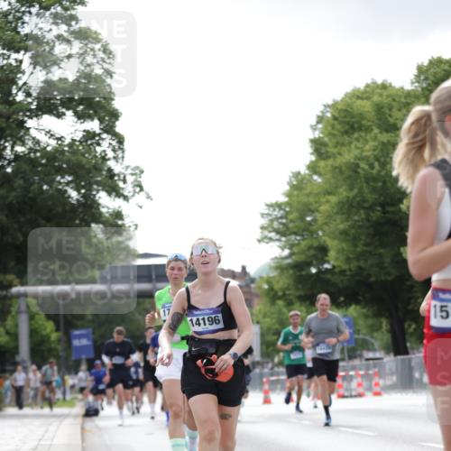 29.06.2025 - hella hamburg halbmarathon Jannik Wohlers http://msf.ph/oto/8147621 29.06.2025 10:11:40 Lombardsbrücke 1062, 1790, 7474, 9191, 9253, 9705, 10042, 10409, 11525, 11537, 11581, 11917, 13171, 13542, 13958, 14060, 14196, 14313, 15137, 16976, 18261, 18395, 18429, 18655 meine-sportfotos.de