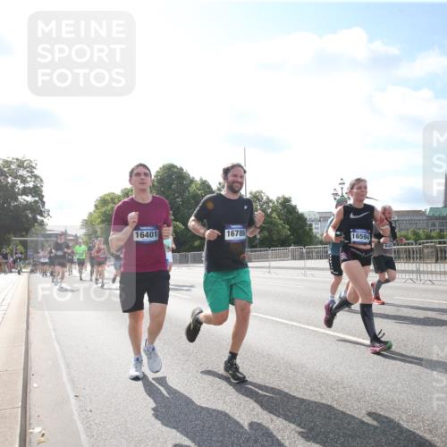 29.06.2025 - hella hamburg halbmarathon Jannik Wohlers http://msf.ph/oto/8147655 29.06.2025 10:00:42 Lombardsbrücke 1130, 1420, 1726, 2354, 2363, 2490, 2936, 3625, 3740, 4068, 4238, 4708, 5870, 6147, 6487, 6531, 6835, 7658, 7757, 7759, 7761, 8045, 8046, 8255, 8326, 9932, 10188, 10271, 10383, 11937, 12196, 12206, 12261, 13287, 14306, 15232, 15240, 15284, 15527, 15838, 16401, 16517, 16530, 16594, 16602, 16786, 16922, 17304, 17387, 17543, 17739, 18029, 18327, 18452, 18485, 18759, 18796 meine-sportfotos.de