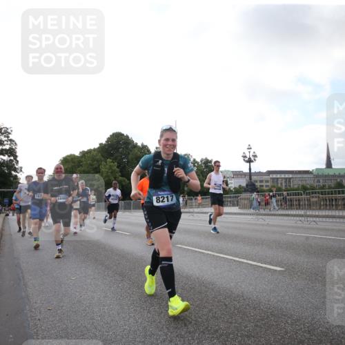 29.06.2025 - hella hamburg halbmarathon Jannik Wohlers http://msf.ph/oto/8147714 29.06.2025 10:04:02 Lombardsbrücke 1213, 1377, 1674, 2011, 2852, 2979, 3994, 4146, 4587, 5354, 5365, 5976, 6709, 8217, 9489, 10213, 10756, 10962, 11582, 12004, 12005, 12998, 13625, 14340, 14436, 14917, 16128, 16145, 16753, 16989, 17071, 17113, 17437, 17569, 17763, 18098, 18199, 18525 meine-sportfotos.de