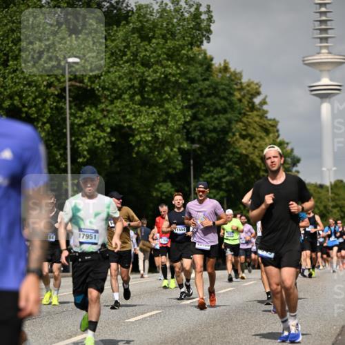 29.06.2025 - hella hamburg halbmarathon Dr. Thomas Lammeyer http://msf.ph/oto/8147722 29.06.2025 10:06:02 Kennedybrücke 1184, 1329, 1364, 1453, 1464, 1722, 1724, 1729, 1881, 1940, 2591, 3039, 3169, 3199, 4286, 4328, 4649, 5547, 5602, 5603, 6327, 6438, 7031, 7189, 7223, 8191, 8926, 9156, 9230, 9353, 9741, 10177, 10882 meine-sportfotos.de
