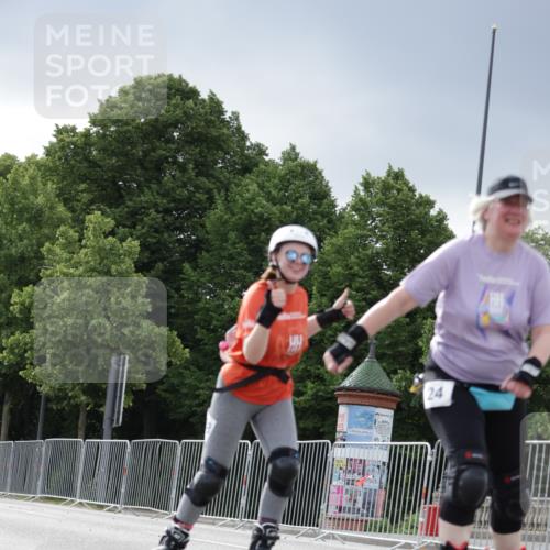 29.06.2025 - hella hamburg halbmarathon Jannik Wohlers http://msf.ph/oto/8147728 29.06.2025 09:10:11 Lombardsbrücke  meine-sportfotos.de
