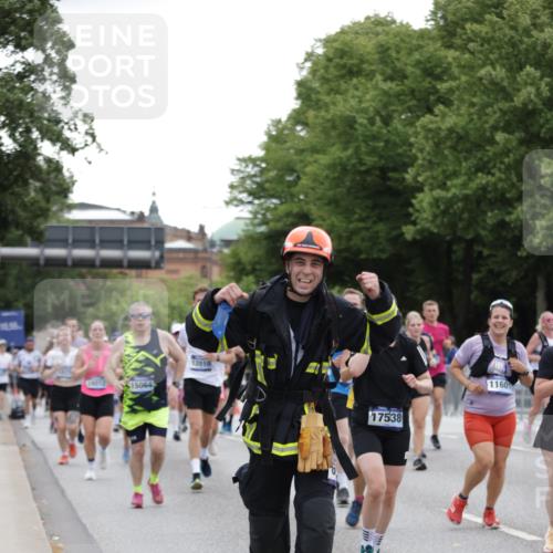 29.06.2025 - hella hamburg halbmarathon Jannik Wohlers http://msf.ph/oto/8147749 29.06.2025 10:48:38 Lombardsbrücke 2160, 2395, 2713, 2792, 3086, 3215, 3253, 4403, 5118, 5479, 5480, 5551, 6015, 6437, 6566, 6979, 7062, 9341, 9359, 10081, 11000, 11031, 11192, 11601, 11690, 11741, 11865, 12010, 12173, 12380, 12664, 12881, 12882, 13426, 13507, 13549, 13775, 14080, 14081, 14382, 14623, 15064, 15100, 15159, 15176, 15411, 15530, 15597, 15631, 15771, 16012, 16525, 17046, 17538, 17693, 18016 meine-sportfotos.de