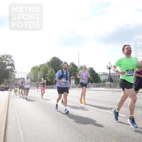 29.06.2025 - hella hamburg halbmarathon Jannik Wohlers http://msf.ph/oto/8147758 29.06.2025 10:05:43 Lombardsbrücke 1448, 1830, 1842, 3062, 4169, 4542, 5431, 6014, 7138, 7741, 8051, 8316, 9361, 10781, 13042, 13054, 13481, 14369, 14987, 15229, 15766, 15772, 16441, 16687, 17239, 17746, 18768, 18857, 18966 meine-sportfotos.de