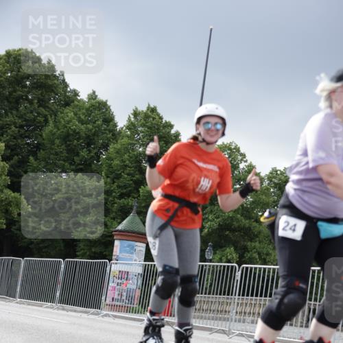 29.06.2025 - hella hamburg halbmarathon Jannik Wohlers http://msf.ph/oto/8147761 29.06.2025 09:10:11 Lombardsbrücke  meine-sportfotos.de