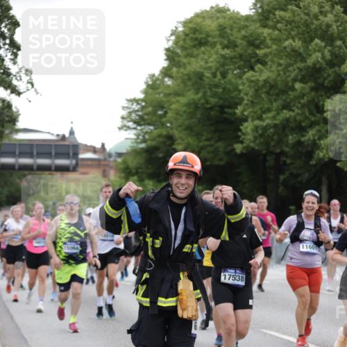 29.06.2025 - hella hamburg halbmarathon Jannik Wohlers http://msf.ph/oto/8147777 29.06.2025 10:48:38 Lombardsbrücke 2160, 2395, 2713, 2792, 3086, 3215, 3253, 4403, 5118, 5479, 5480, 5551, 6015, 6437, 6566, 6979, 7062, 9341, 9359, 10081, 11000, 11031, 11192, 11601, 11690, 11741, 11865, 12010, 12173, 12380, 12664, 12881, 12882, 13426, 13507, 13549, 13775, 14080, 14081, 14382, 14623, 15064, 15100, 15159, 15176, 15411, 15530, 15597, 15631, 15771, 16012, 16525, 17046, 17538, 17693, 18016 meine-sportfotos.de