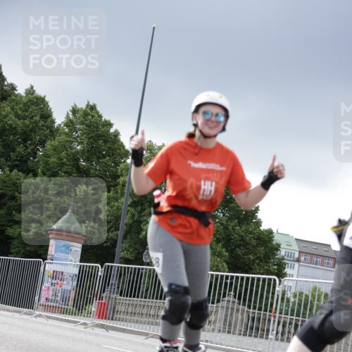 29.06.2025 - hella hamburg halbmarathon Jannik Wohlers http://msf.ph/oto/8147779 29.06.2025 09:10:12 Lombardsbrücke  meine-sportfotos.de