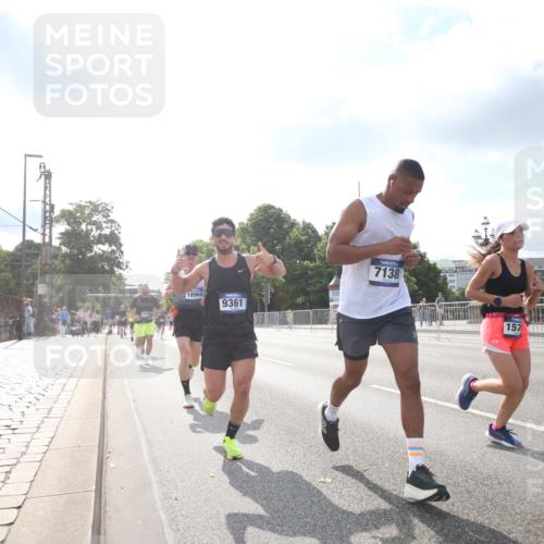 29.06.2025 - hella hamburg halbmarathon Jannik Wohlers http://msf.ph/oto/8147806 29.06.2025 10:05:46 Lombardsbrücke 1842, 3062, 4542, 4868, 5431, 6014, 6314, 7138, 7741, 8051, 8316, 9361, 10781, 13042, 13054, 13481, 14369, 14987, 15113, 15145, 15229, 15537, 15766, 15772, 16441, 16687, 17239, 17746, 18768, 18857, 18966 meine-sportfotos.de