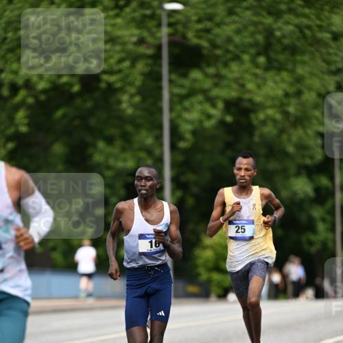 29.06.2025 - hella hamburg halbmarathon Dr. Thomas Lammeyer http://msf.ph/oto/8147807 29.06.2025 09:33:46 Kennedybrücke 2, 4, 5, 6, 7, 8, 9, 10, 11, 13, 16, 22, 23, 25, 59 meine-sportfotos.de