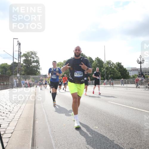 29.06.2025 - hella hamburg halbmarathon Jannik Wohlers http://msf.ph/oto/8147867 29.06.2025 10:05:49 Lombardsbrücke 1245, 1766, 3062, 4542, 4868, 5431, 6314, 7138, 8051, 8316, 9361, 10781, 13042, 13054, 13481, 13863, 14369, 14987, 15113, 15145, 15229, 15462, 15537, 15772, 17239, 17746, 18768, 18966 meine-sportfotos.de