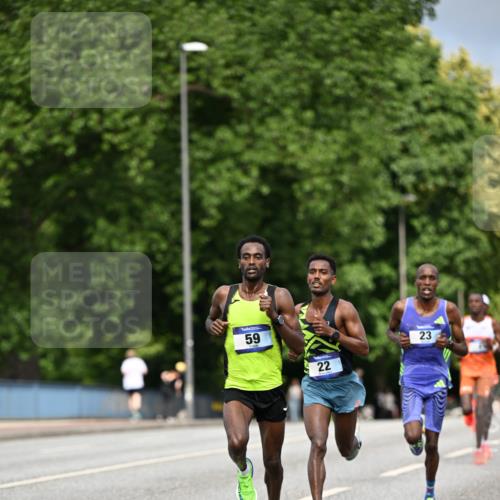 29.06.2025 - hella hamburg halbmarathon Dr. Thomas Lammeyer http://msf.ph/oto/8147912 29.06.2025 09:33:49 Kennedybrücke 2, 4, 5, 6, 7, 8, 9, 10, 11, 13, 16, 22, 23, 25, 59 meine-sportfotos.de