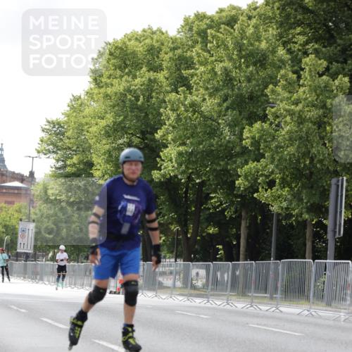 29.06.2025 - hella hamburg halbmarathon Jannik Wohlers http://msf.ph/oto/8147929 29.06.2025 09:10:31 Lombardsbrücke  meine-sportfotos.de