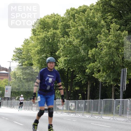 29.06.2025 - hella hamburg halbmarathon Jannik Wohlers http://msf.ph/oto/8147938 29.06.2025 09:10:31 Lombardsbrücke  meine-sportfotos.de