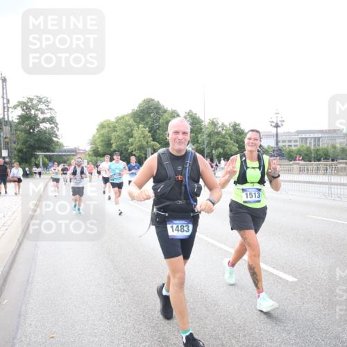 29.06.2025 - hella hamburg halbmarathon Jannik Wohlers http://msf.ph/oto/8147992 29.06.2025 10:09:12 Lombardsbrücke 1456, 1483, 1513, 1823, 8090, 8685, 9297, 9306, 9988, 12509, 13739, 15697, 16688, 16918, 17630, 18440, 19166, 19242 meine-sportfotos.de