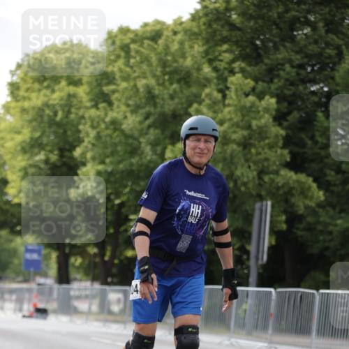 29.06.2025 - hella hamburg halbmarathon Jannik Wohlers http://msf.ph/oto/8147993 29.06.2025 09:10:33 Lombardsbrücke  meine-sportfotos.de