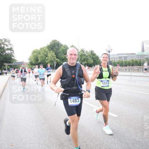 29.06.2025 - hella hamburg halbmarathon Jannik Wohlers http://msf.ph/oto/8147999 29.06.2025 10:09:12 Lombardsbrücke 1456, 1483, 1513, 1823, 8090, 8685, 9297, 9306, 9988, 12509, 13739, 15697, 16688, 16918, 17630, 18440, 19166, 19242 meine-sportfotos.de