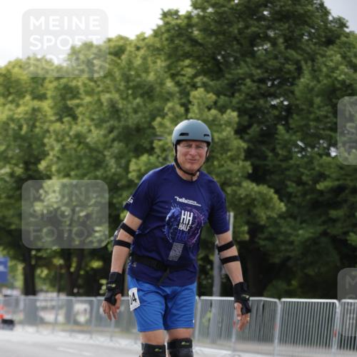 29.06.2025 - hella hamburg halbmarathon Jannik Wohlers http://msf.ph/oto/8148009 29.06.2025 09:10:33 Lombardsbrücke  meine-sportfotos.de